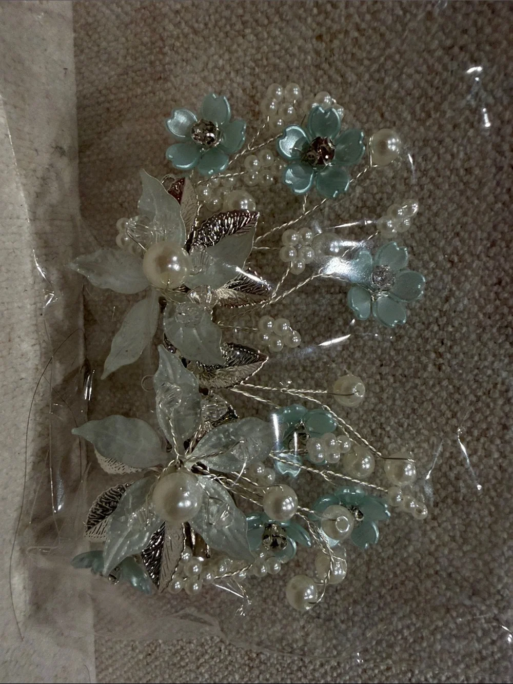Beautiful Korean style hair barrette - New in bag